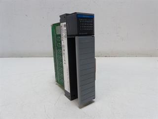 allen-bradley-1746-0b32-ser-c-output-module-1746-ob32-top-zustand-74546-1.jpg