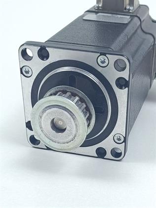 ik-industry/pd/berger-lahr-vrdm36850lwceo-servomotor-top-zustand-53246-3.jpg