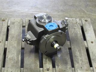 ik-industry/pd/bosch-hydraulik-pumpe-0513860407-fluegelzellenpumpe-unused-70272-2.jpg