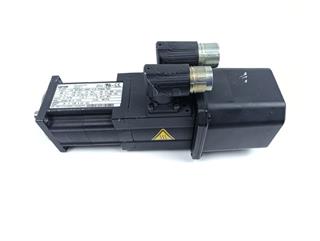 ik-industry/pd/lenze-servomotor-mcs-06c41-srmp1-a11n-st5s00n-r08u-tested-und-top-zustand-63241-2.jpg