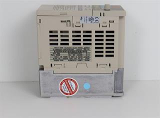 ik-industry/pd/omron-yaskawa-cimr-v7azb0p4-wechselrichter-inverter-drive-tested-und-unused-und-ovp-61587-5.jpg