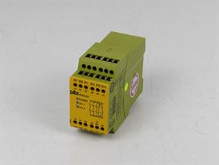 pilz-pnoz-x3-24vac-24vdc-3no-1nc-1so-id-no-774310-top-zustand-56375-1.jpg