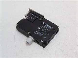 schmersal-azm-161sk-24rk-024-m16-24v-sicherheitsschalter-iec-60947-5-1-ui-250v-72577-1.jpg