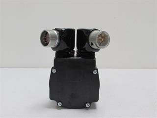 ik-industry/pd/schneider-elau-servomotor-sh07060010300000001000-65202103-008-unused-73733-5.jpg