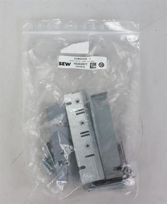 ik-industry/pd/sew-eurodrive-moviaxis-mxa81a-048-503-00f-xse24a-zubehoer-tested-top-zustand-61167-6.jpg