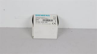 ik-industry/pd/siemens-auxiliary-contact-block-3tx4-440-2a-unused-und-ovp-58259-2.jpg