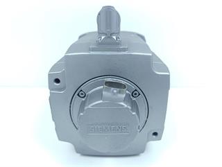 ik-industry/pd/siemens-motor-1ft7082-1af71-1ch1-servomotor-tested-und-top-zustand-72932-4.jpg