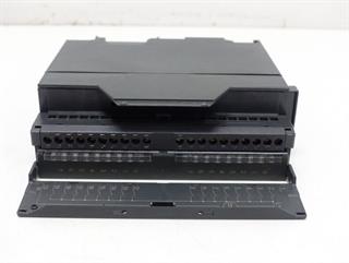 ik-industry/pd/siemens-s7-300-6es7-321-1bh02-0aa0-sm321-e-st02-frontstecker-top-zustand-64725-3.jpg