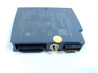 ik-industry/pd/siemens-simatic-s7-6es7-132-6bh00-0ba0-top-zustand-63507-3.jpg