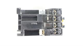 ik-industry/pd/telemecanique-ca2-dn1229a-65-hilfsschuetz-auxiliary-contactor-top-zustand-59301-3.jpg