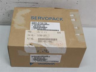 yaskawa-servopack-sgdv-r70a15a-50w-066a-230v-unbenutzt-ovp-72301-1.jpg