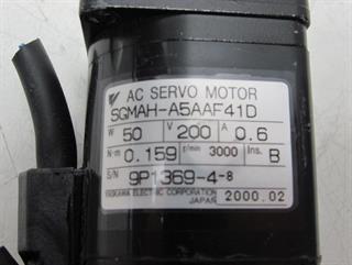 ik-industry/pd/yaskawa-sgmah-a5aaf41d-ac-serco-motor-50w-200v-06a-3000min-top-zustand-51201-3.jpg